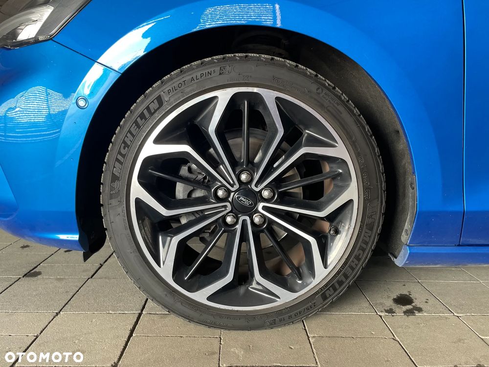 Ford Focus 1.0 EcoBoost ST-Line - 25