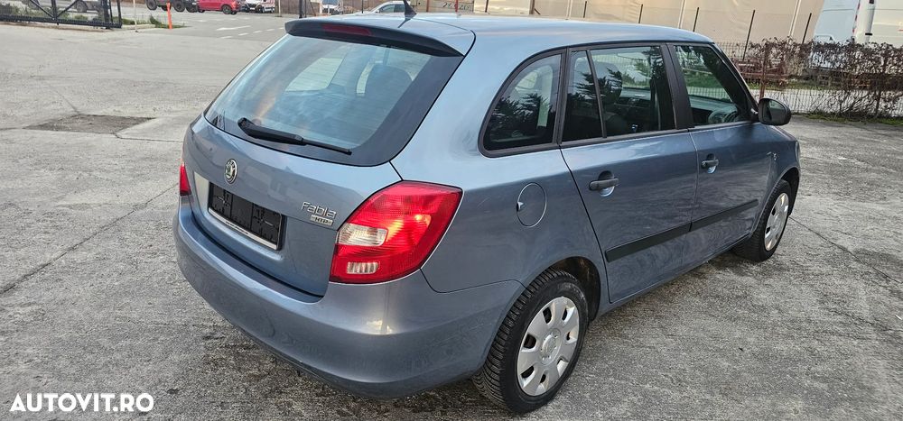 Skoda Fabia 1.2 TSI Ambiente - 3