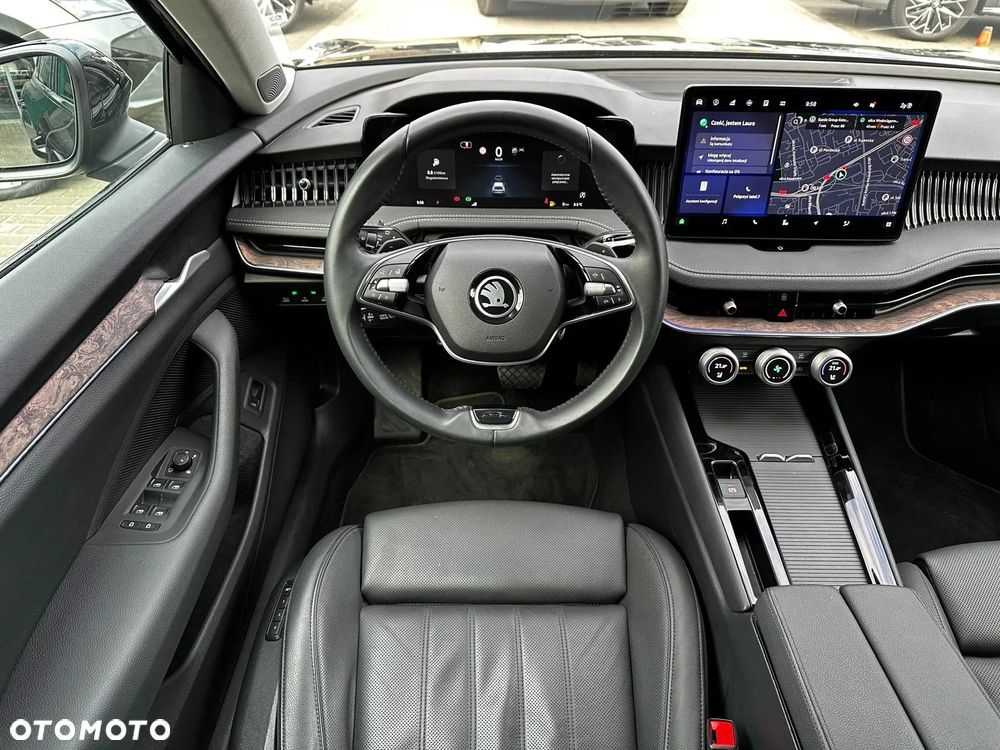 Skoda Superb 2.0 TDI SCR L&K DSG - 11