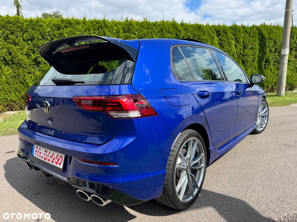 Volkswagen Golf - 10