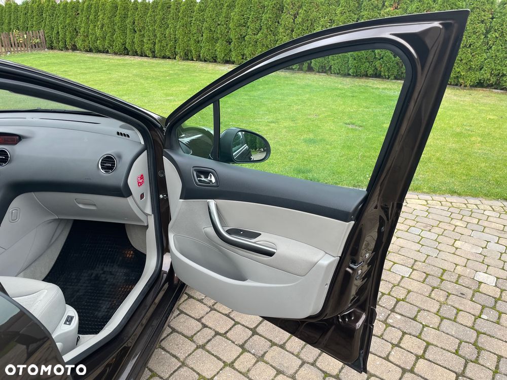 Peugeot 308 - 23
