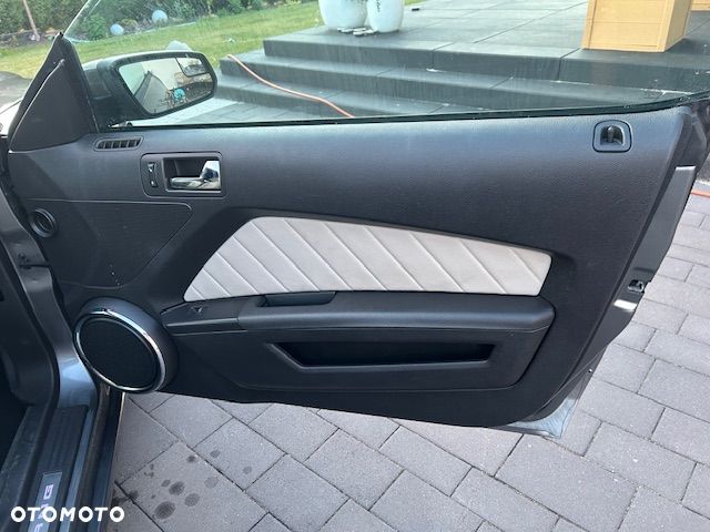 Ford Mustang 3.7 V6 Premium - 15