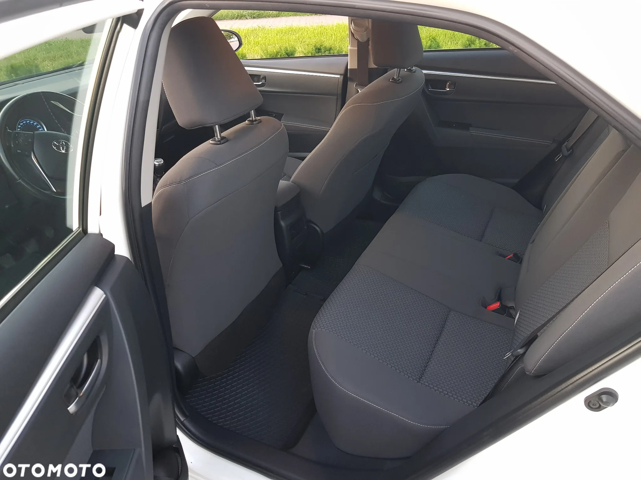 Toyota Corolla - 11