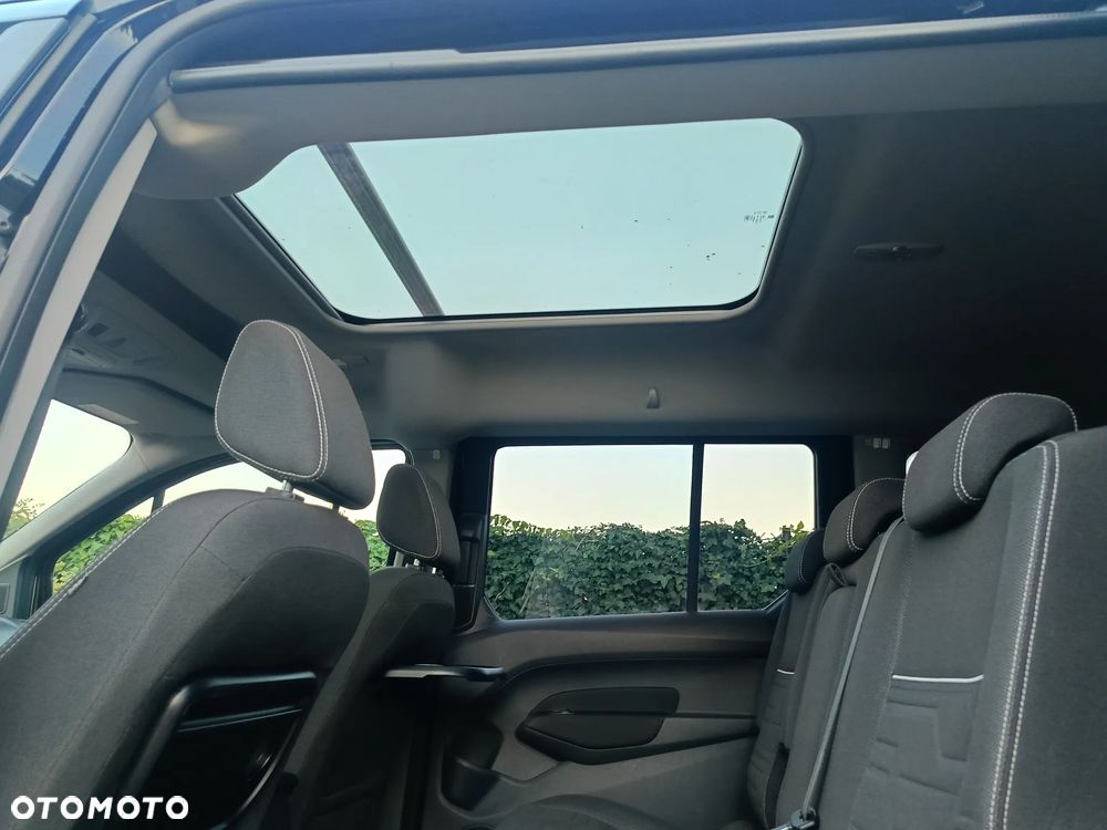 Ford Tourneo Connect Grand - 14