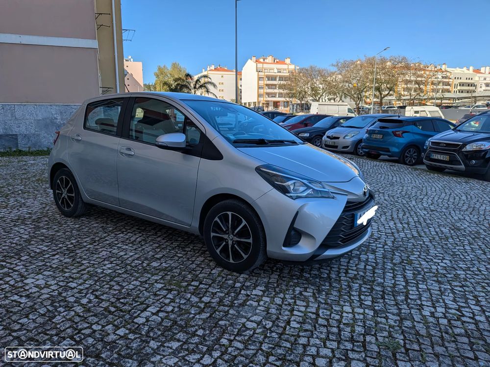 Toyota Yaris 1.0 VVT-i Exclusive - 1