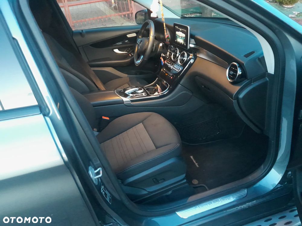 Mercedes-Benz GLC 250 d 4Matic 9G-TRONIC - 5
