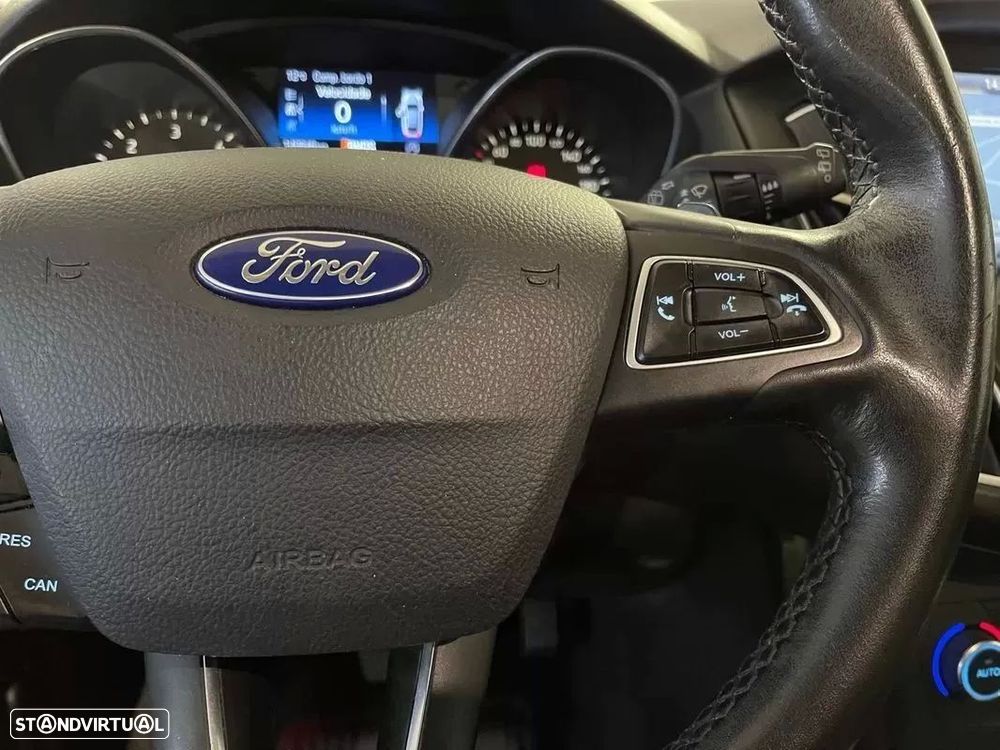 Ford Focus SW 1.5 TDCi Titanium DPS — fotografia 21