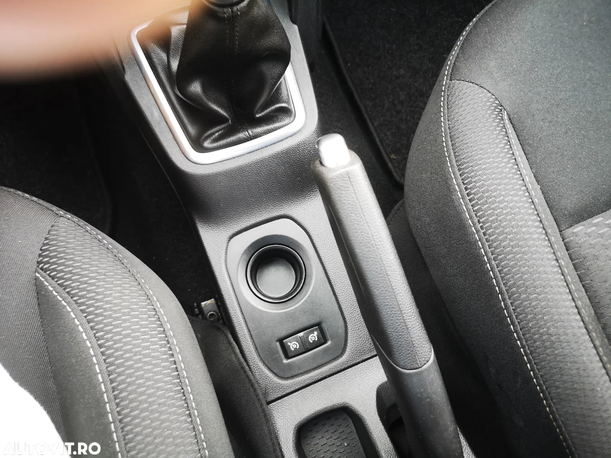 Dacia Duster 1.5 Blue dCi Essential - 13