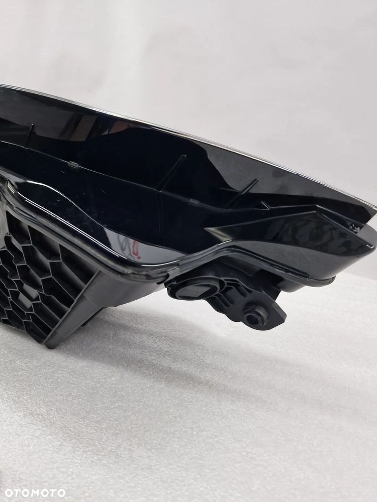 AUDI E-TRON E TRON 4KE 19- PRAWA LAMPA PRZEDNIA PRZÓD FULL LED , NR 4KE941040 , NR AUKCJI LA403 - 19