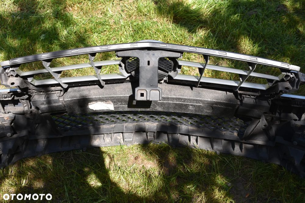 MERCEDES W204 LIFT AMG ZDERZAK PRZEDNI PRZÓD 6x PDC ORG 988 - 18