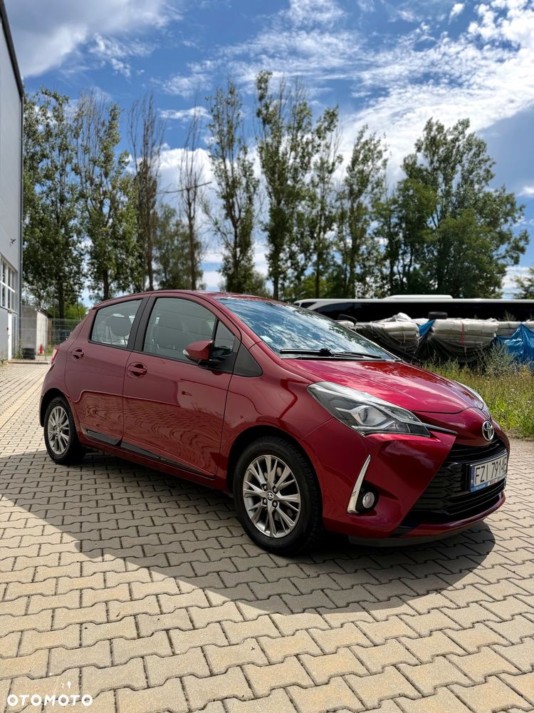 Toyota Yaris 1.5 Dynamic - 21