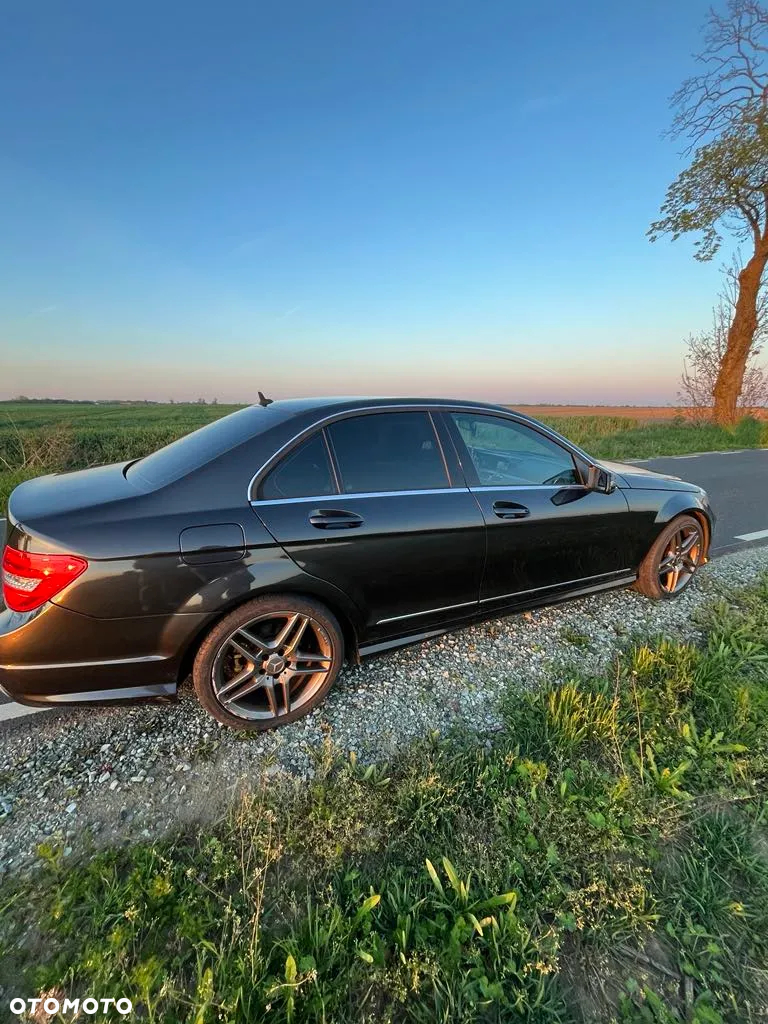 Mercedes-Benz Klasa C 180 AMG Line - 5