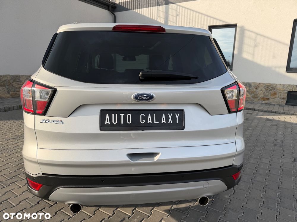 Ford Kuga 2.0 TDCi 4x4 Titanium - 16