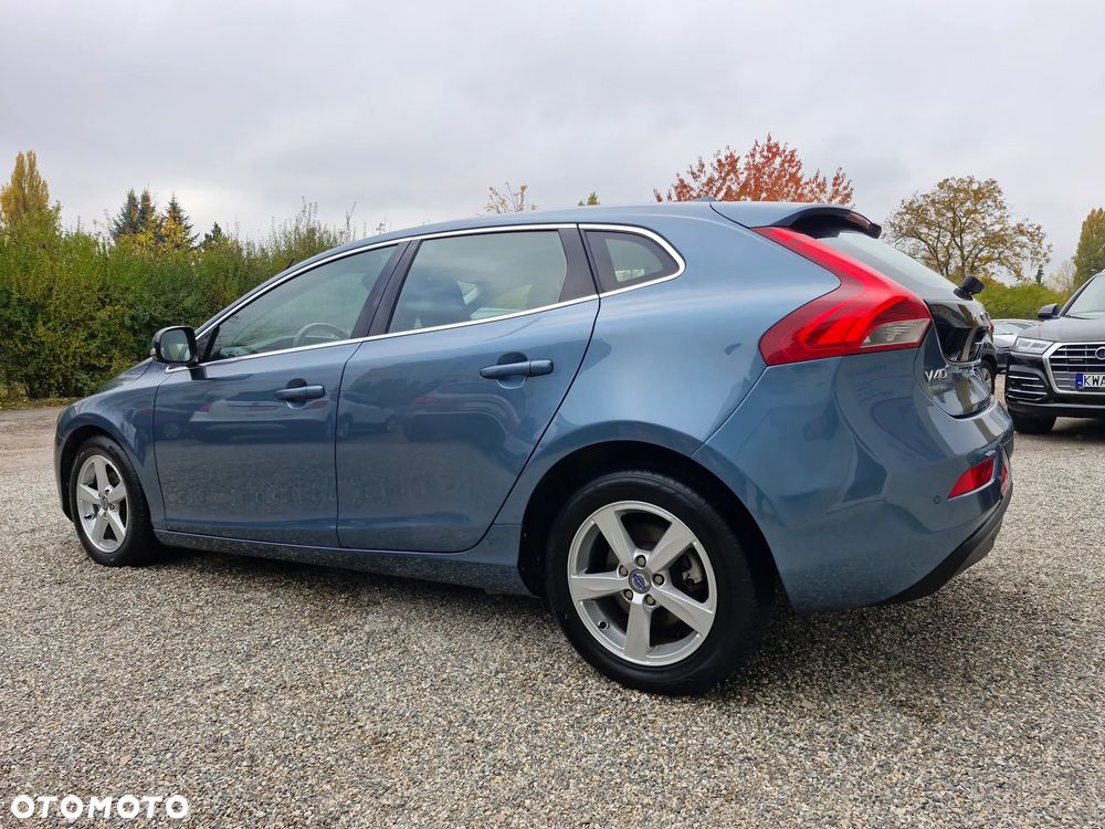 Volvo V40 D2 Momentum - 5
