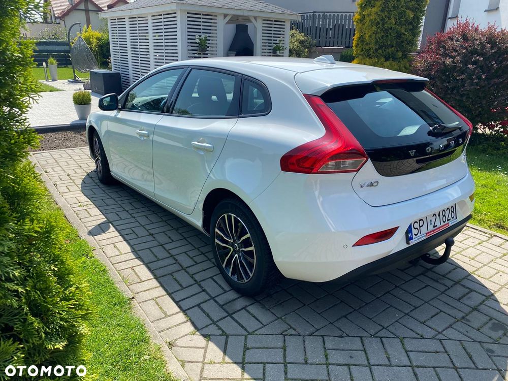 Volvo V40 D2 - 4
