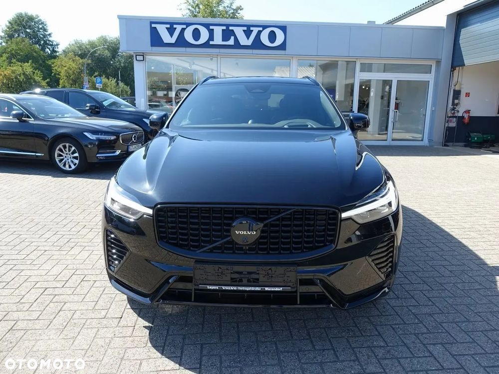 Volvo XC 60 T8 AWD Ultra Black Edition - 2