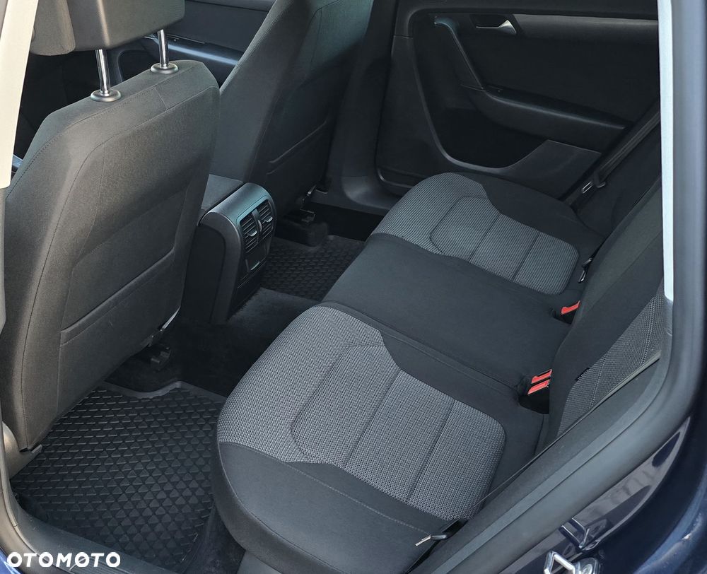 Volkswagen Passat 2.0 TDI 4Mot Comfortline - 11