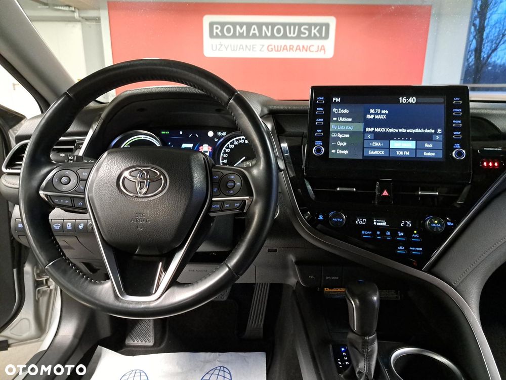 Toyota Camry 2.5 Hybrid Executive CVT - 19