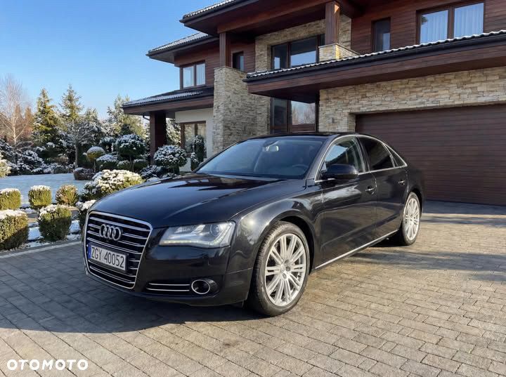 Audi A8 - 1