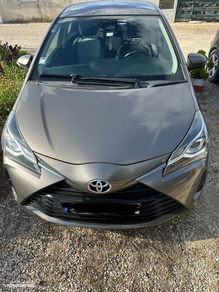 Toyota Yaris 1.0 VVT-i Comfort c/ Design-Pack - 1