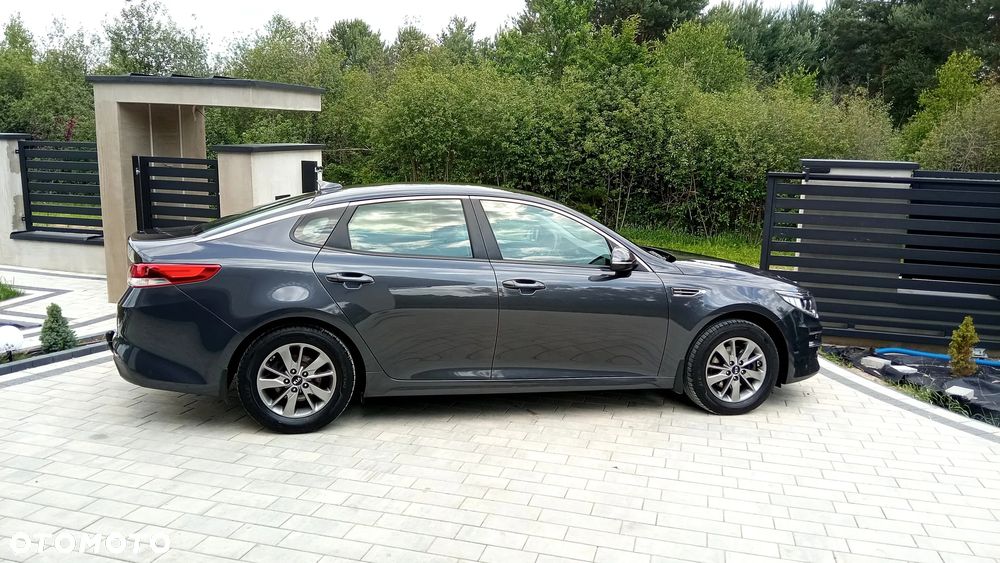 Kia Optima - 12