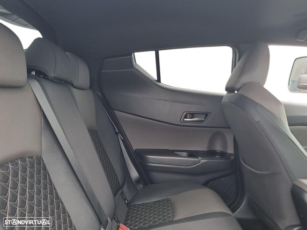 Toyota C-HR 1.8 HSD Exclusive - 8