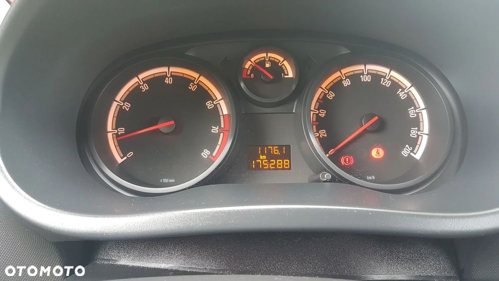Opel Corsa - 8