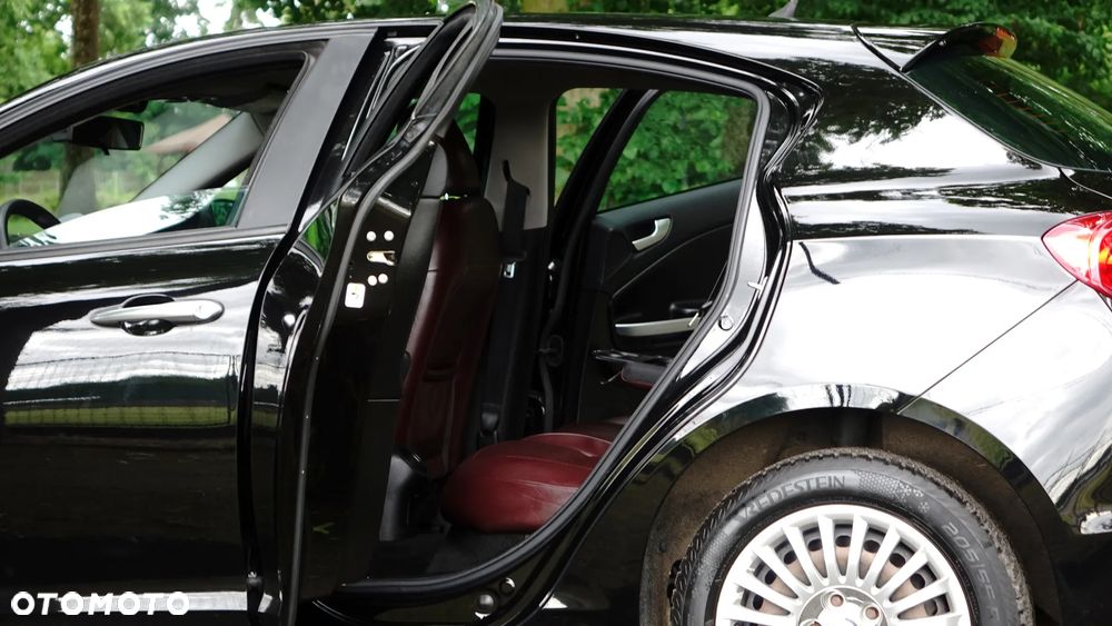 Alfa Romeo Giulietta 1.4 TB 16V - 10