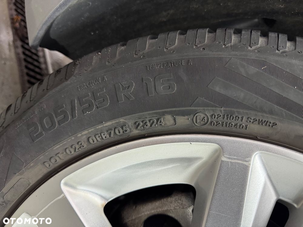 Peugeot 308 BlueHDi 130 EAT6 Stop & Start Active - 37