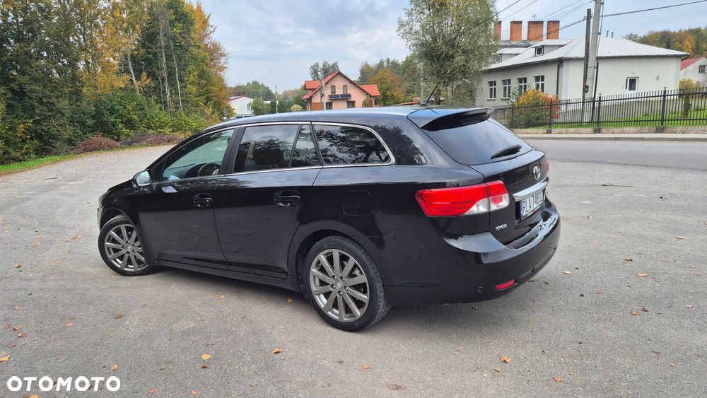 Toyota Avensis - 6