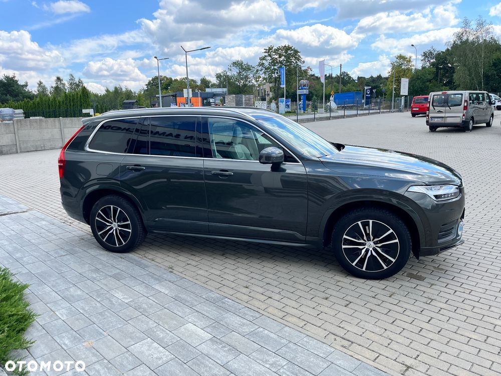 Volvo XC 90 B5 D AWD Momentum Pro - 4