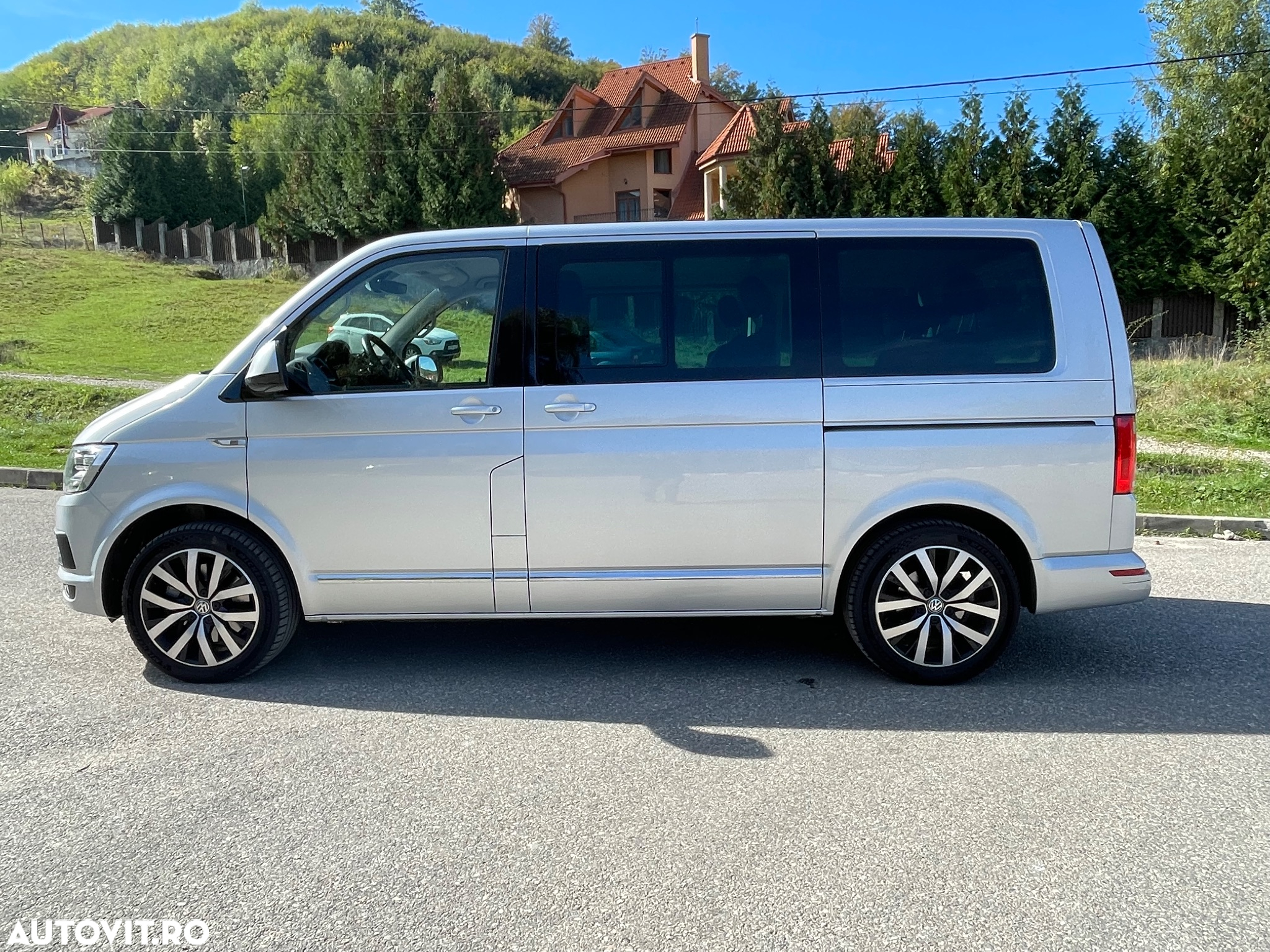 Volkswagen Multivan - 23