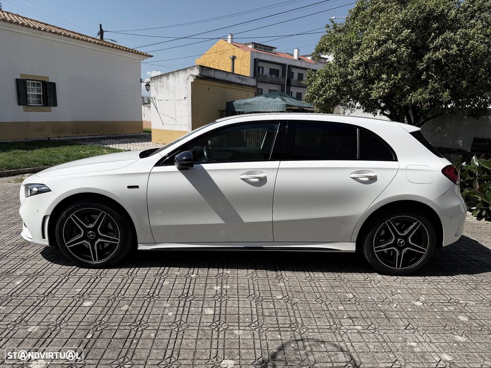 Mercedes-Benz A 250 e 8G-DCT AMG Line - 8