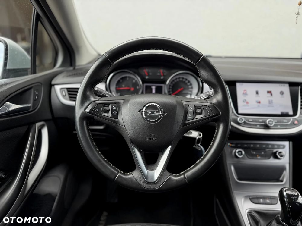 Opel Astra 1.6 CDTI Enjoy - 9