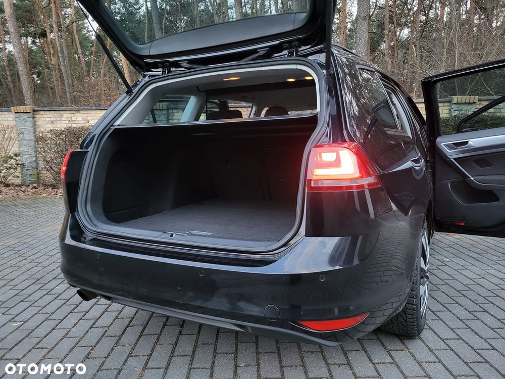 Volkswagen Golf 1.6 TDI BlueMotion Technology DSG Lounge - 8