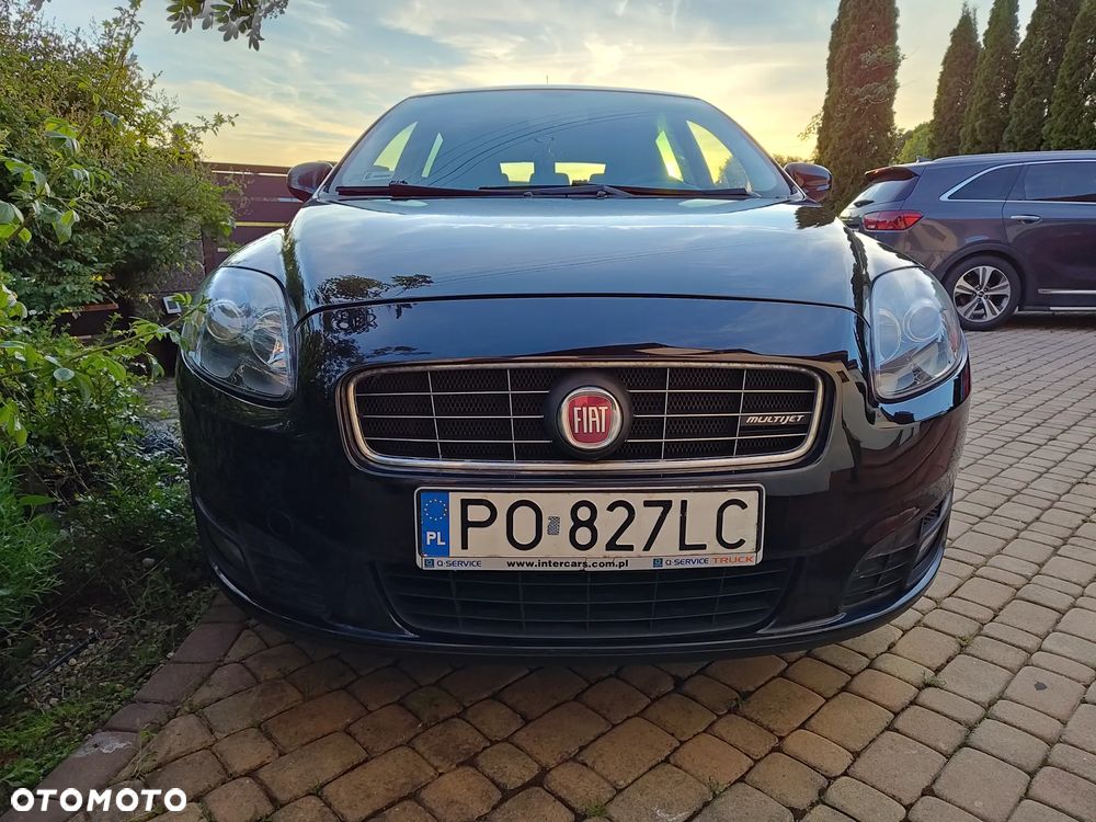 Fiat Croma 1.9 JTD Emotion - 2