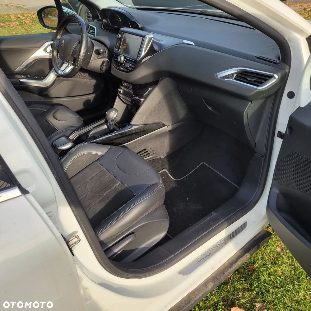 Peugeot 2008 PureTech 110 Stop&Start EAT6 Crossway - 20