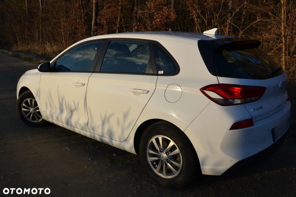 Hyundai i30 1.4 T-GDI Classic + DCT - 4