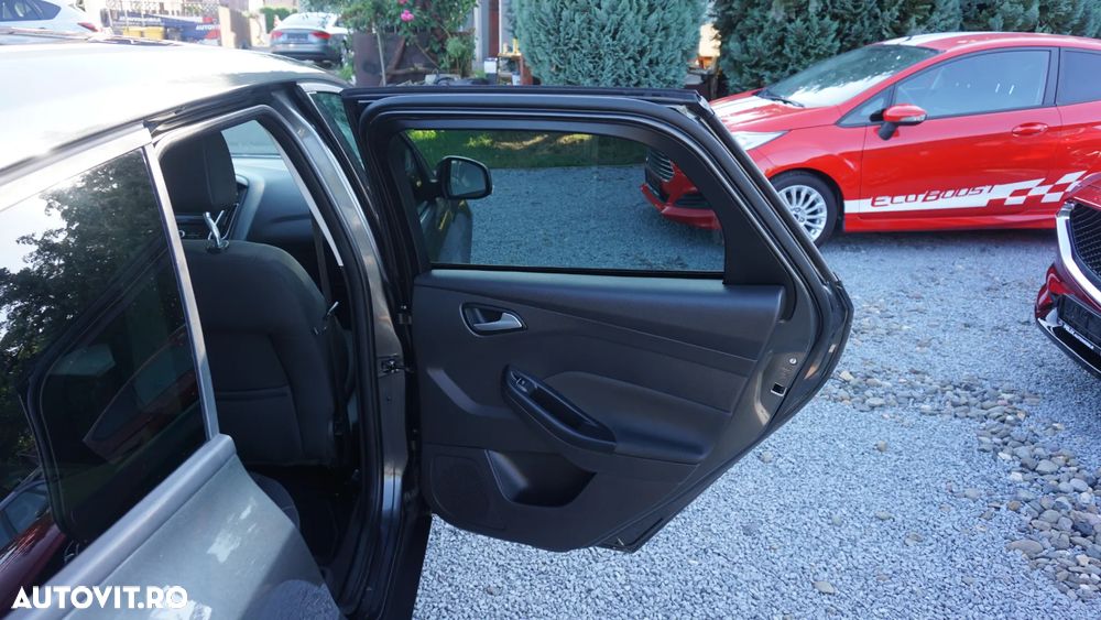 Ford Focus 1.5 TDCi DPF Start-Stopp-System Aut. Business - 12