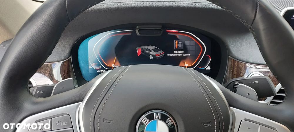 BMW Seria 7 750Li xDrive - 18