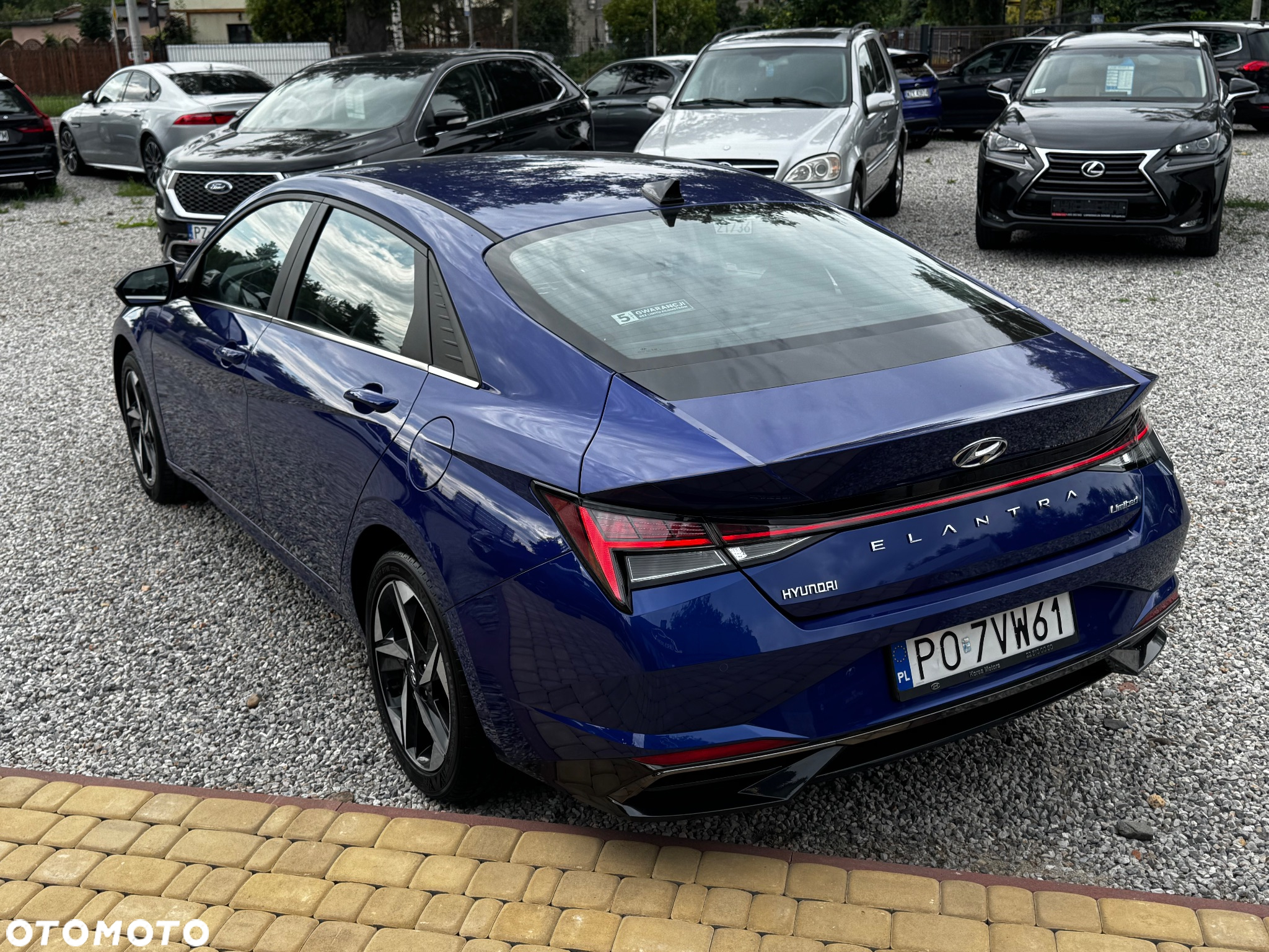 Hyundai Elantra 1.6 Executive - 13