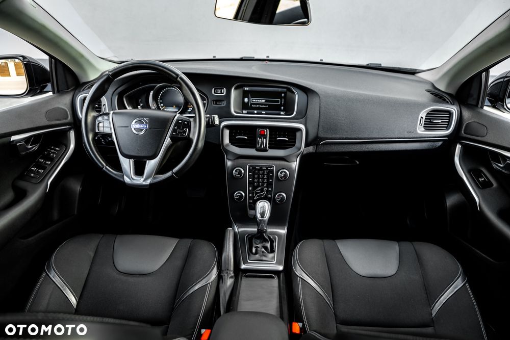 Volvo V40 D3 Geartronic Summum - 26