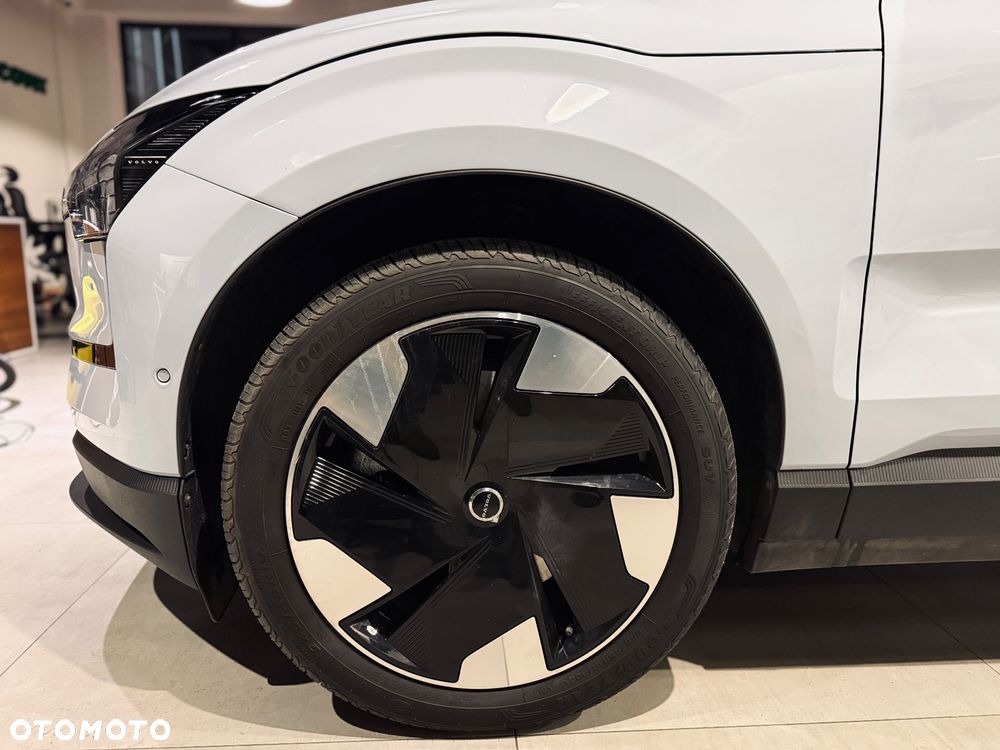 Volvo EX30 Twin Motor Performance AWD Plus - 7