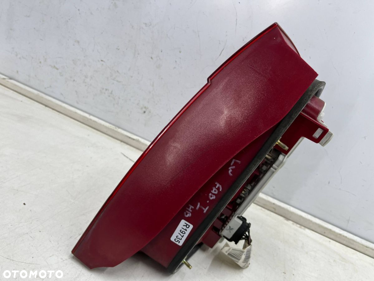 Lampa Skoda Fabia I 6y HB 99-08r. LEWA tylna w błotnik EUROPA EU oryginalna lewy tył 6y6945095b - 6
