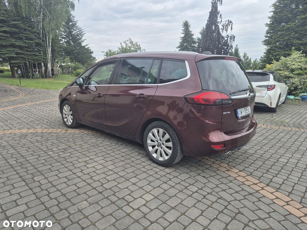Opel Zafira - 2
