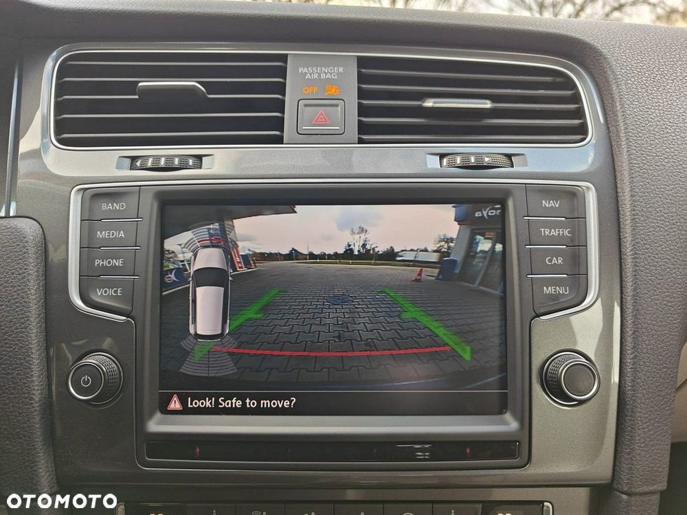 Volkswagen Golf - 13