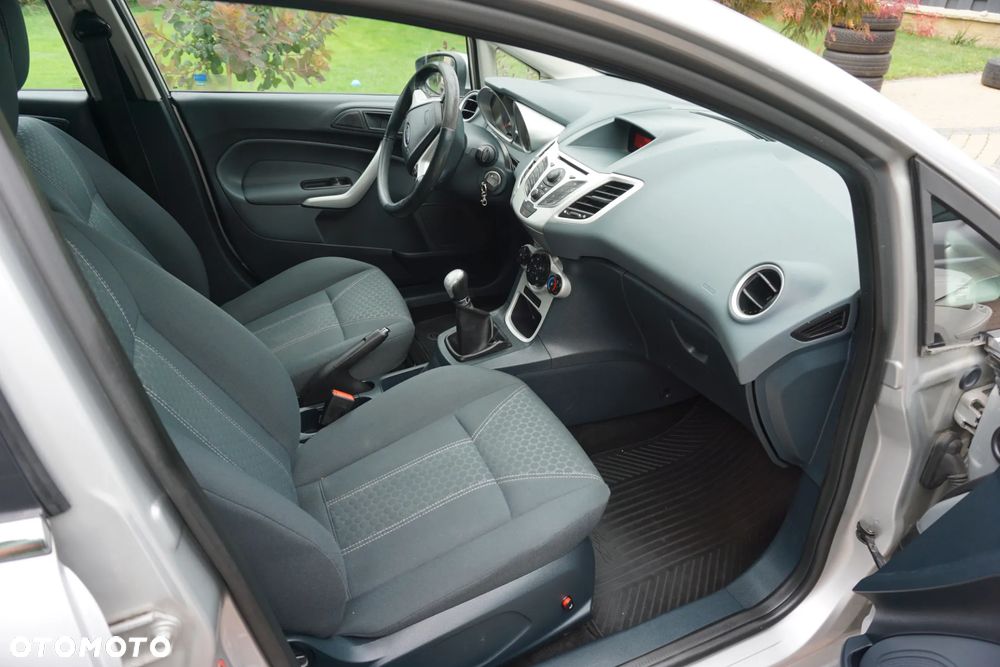 Ford Fiesta 1.25 Celebration - 4