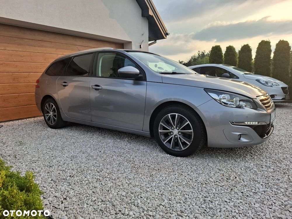 Peugeot 308 1.6 e-HDi Allure S&S - 16