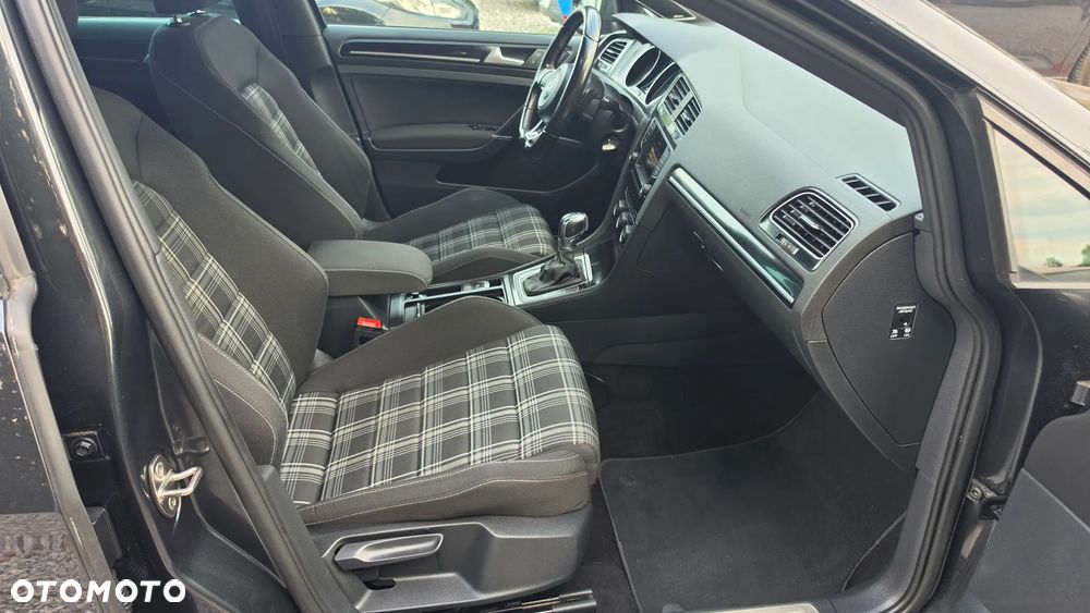 Volkswagen Golf GTD 2.0 TDI SCR DSG - 16