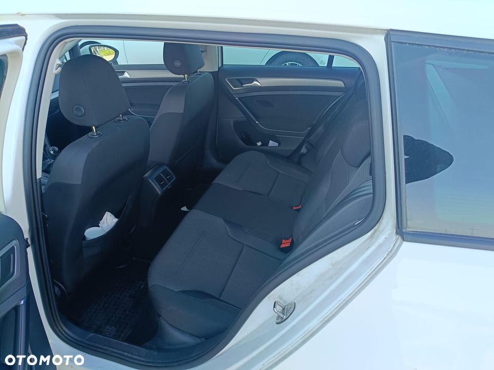 Volkswagen Golf 1.6 TDI BlueMotion Trendline - 8